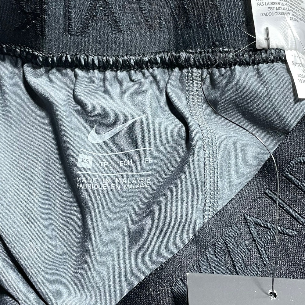 Nike Air Womens Running Shorts Standard‎ Fit AQ5634-021 Dark Grey Size XSmall - Picture 5 of 9